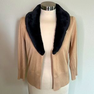 Apt. 9 Quarter Sleeve Fur Collar Cardigan (Size M)
